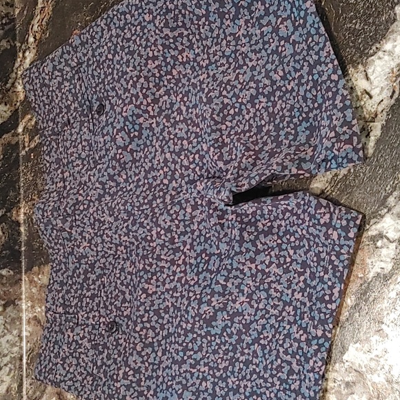 3/$50 TNL Shorts Sz 36 - Picture 3 of 3